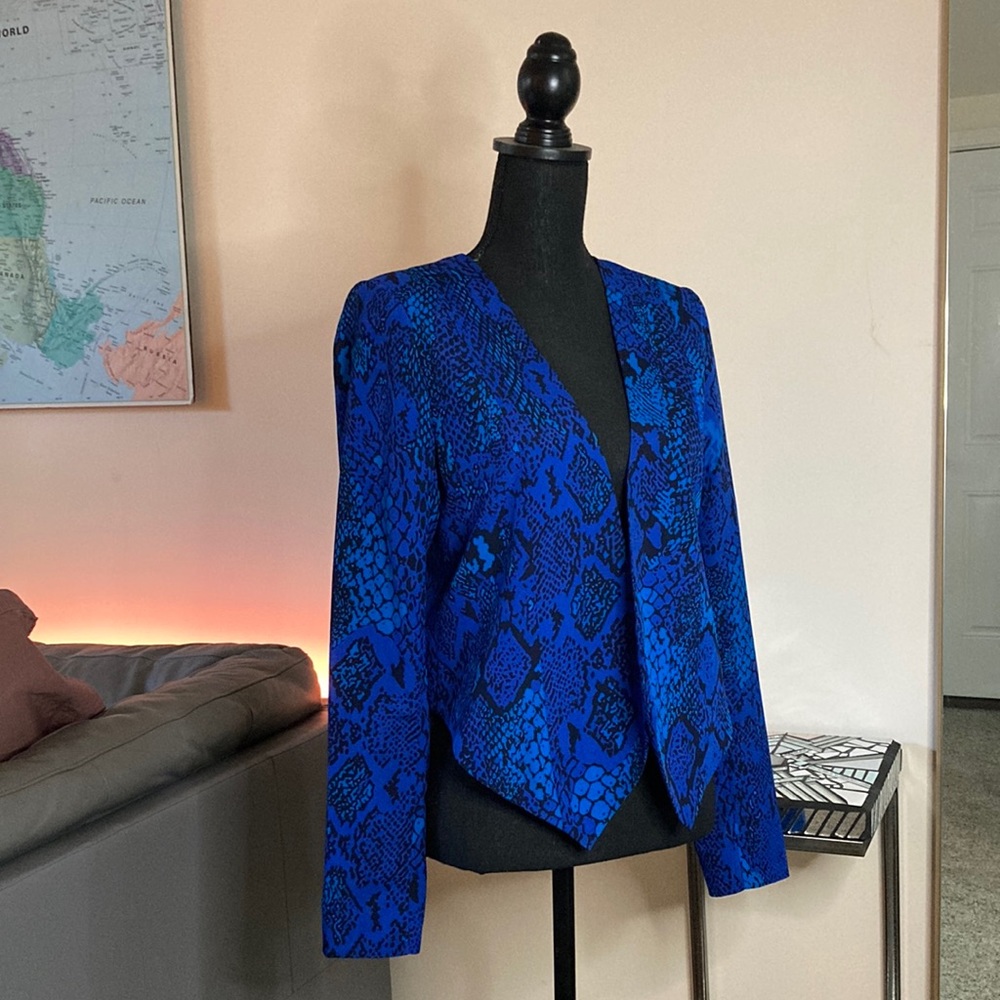 Aryn K women’s snake skin royal blue jacket